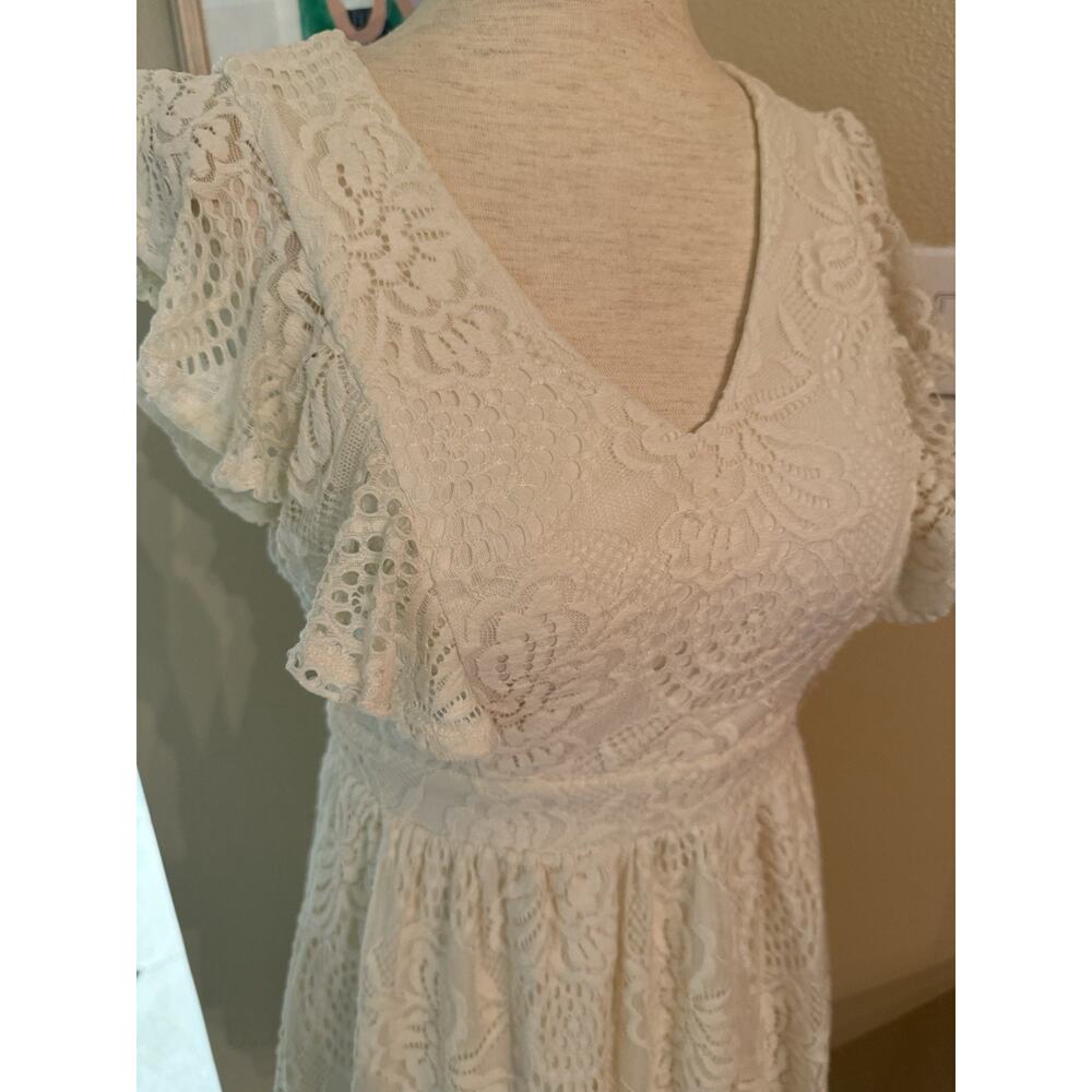 Altard State Cream lace v-neck dress size small